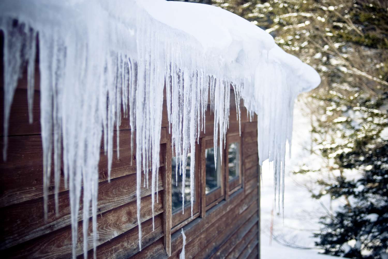 Residential roof snow